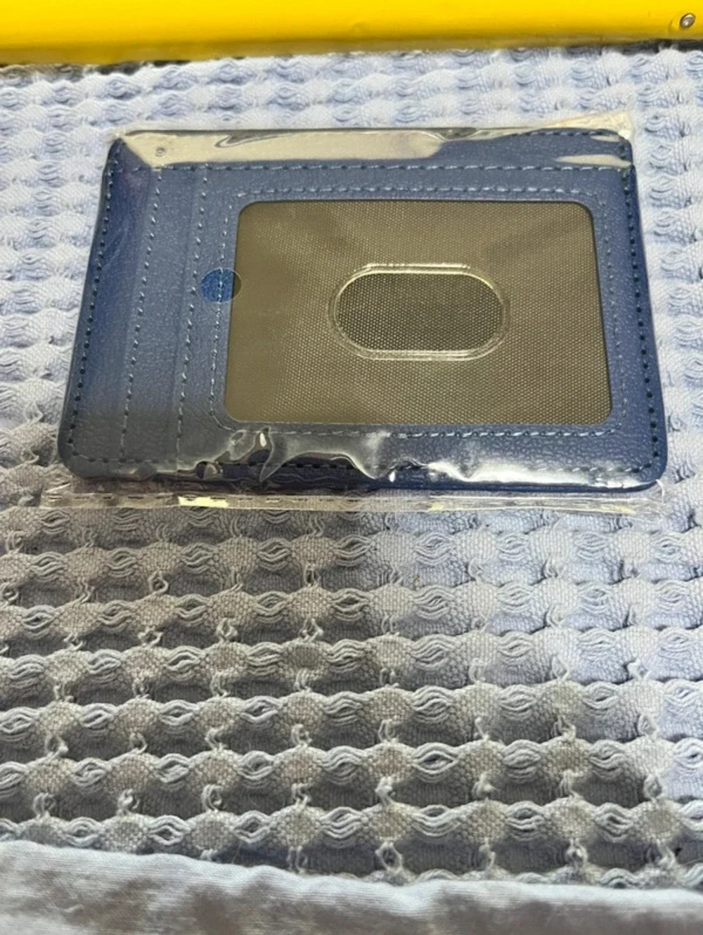 Slim leather RFID blocking credit card holder with id window NWT Gift!